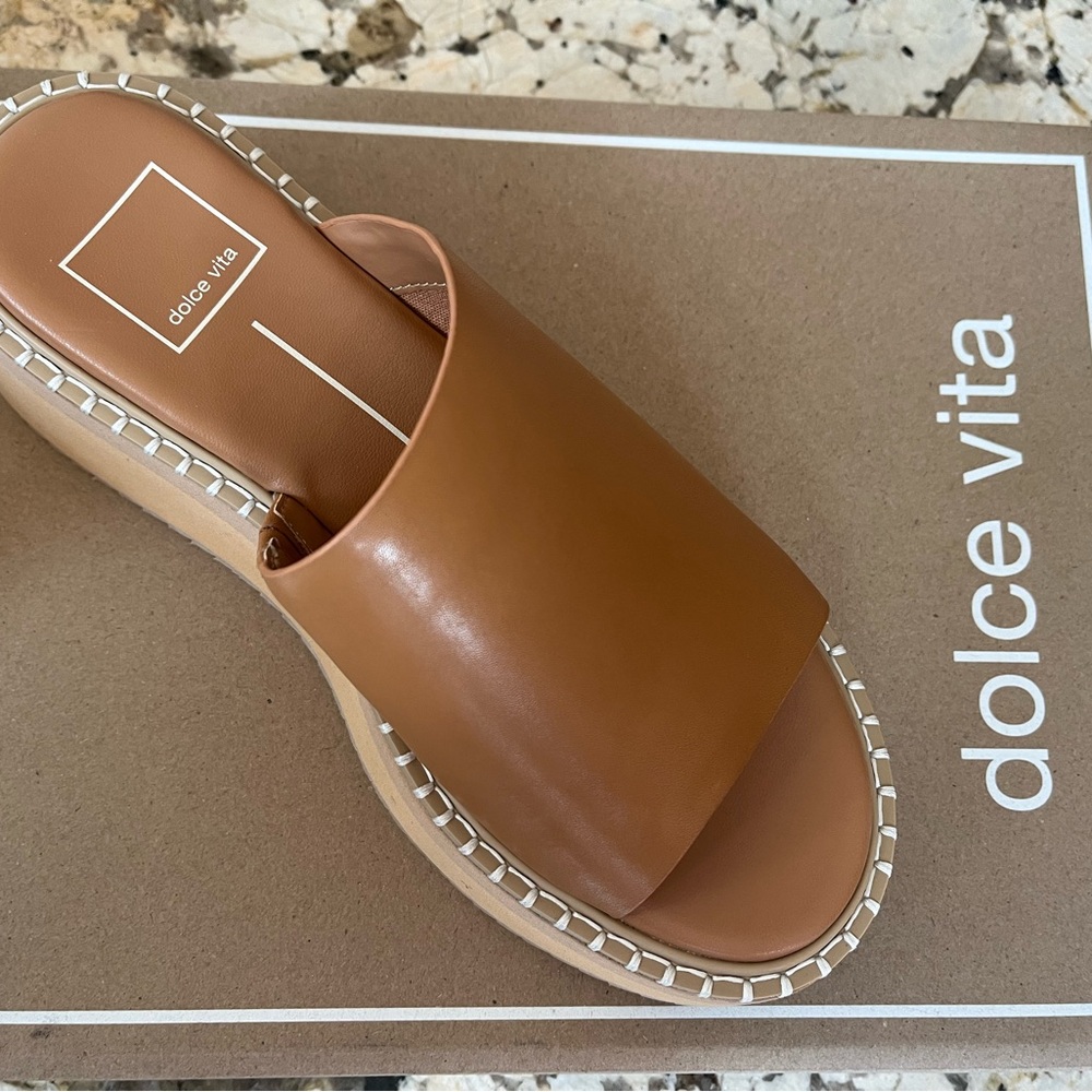 Dolce Vita Women's Brown Slide Sandals